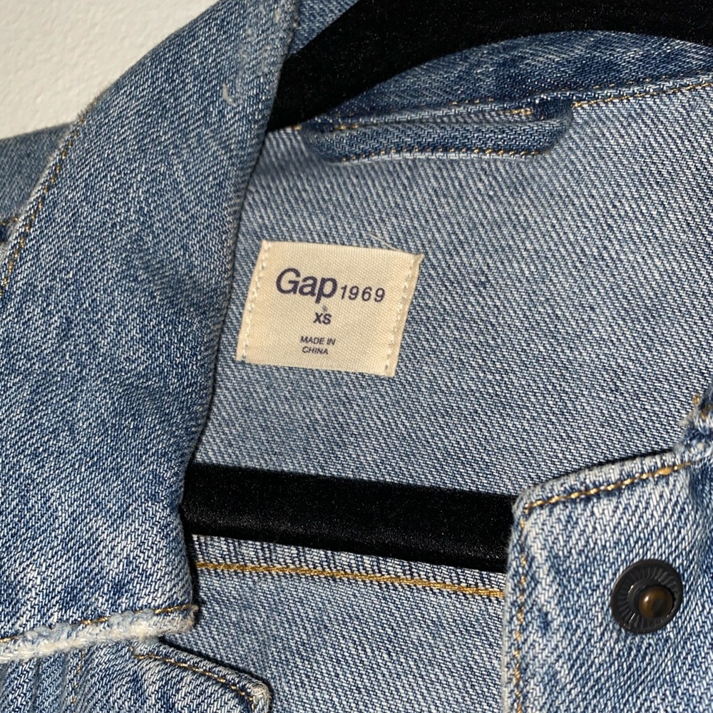 Gap Denim Button Down / Jean Jacket - image 2